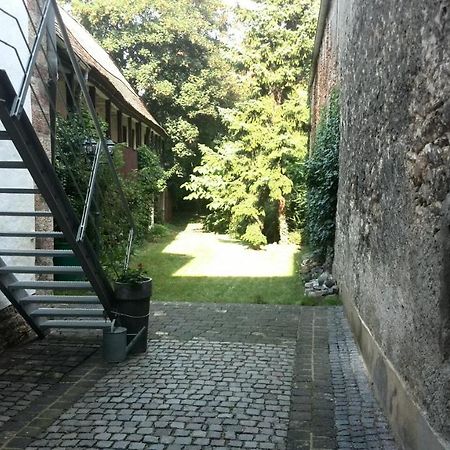 Altstadt Apartments Кверфурт Экстерьер фото