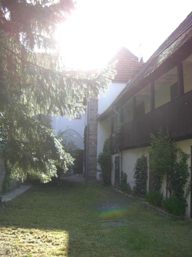 Altstadt Apartments Кверфурт Экстерьер фото
